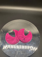 Load image into Gallery viewer, Small/ Medium  Woven Earrings
